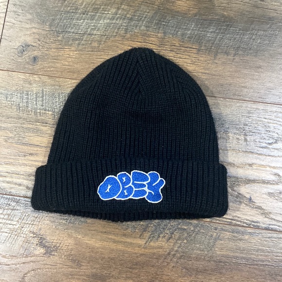 obey Black skater beanie. - Picture 1 of 2